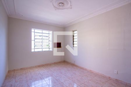 Quarto 1 de casa à venda com 5 quartos, 200m² em Santa Rosa, Niterói