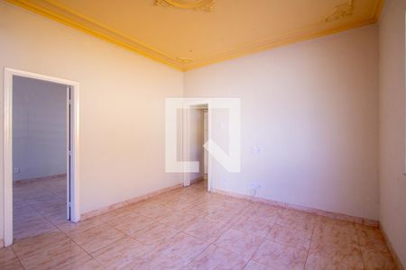 Sala de casa à venda com 5 quartos, 200m² em Santa Rosa, Niterói