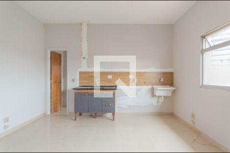 Cozinha e Área de Serviço de kitnet/studio para alugar com 1 quarto, 40m² em Ipiranga, São Paulo