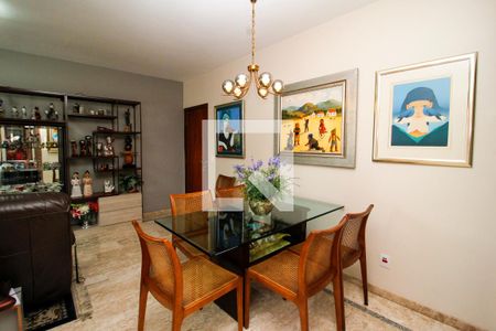 Sala de apartamento à venda com 2 quartos, 78m² em Coracao de Jesus, Belo Horizonte