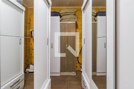 Closet - Casa 01 de casa à venda com 2 quartos, 140m² em Sarandi, Porto Alegre