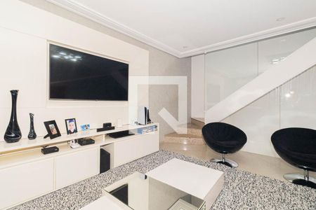 Sala de casa à venda com 3 quartos, 300m² em Vila Paiva, São Paulo