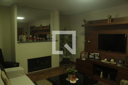 Sala de casa à venda com 4 quartos, 152m² em Vila Sao Paulo, São Paulo