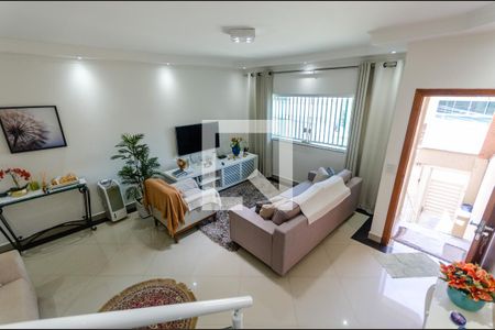 Sala de casa à venda com 3 quartos, 115m² em Vila Pereira Cerca, São Paulo