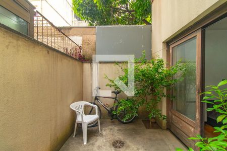Studio à venda com 49m², 1 quarto e sem vaga Studio à venda com 49m², 1 quarto e sem vagaVaranda