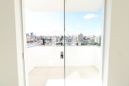 varanda de apartamento para alugar com 2 quartos, 80m² em Lídice, Uberlândia