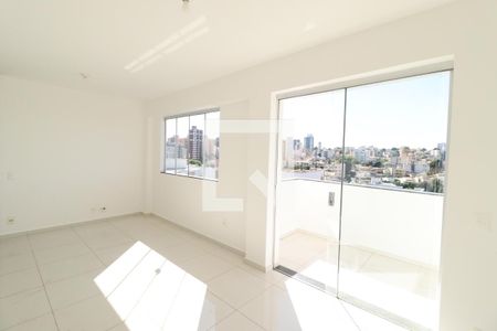 Sala de apartamento para alugar com 2 quartos, 80m² em Lídice, Uberlândia