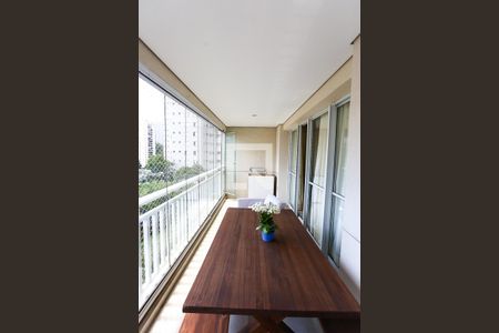 Varanda da Sala de apartamento à venda com 4 quartos, 145m² em Lar São Paulo, São Paulo
