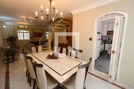 Sala de Jantar de casa à venda com 4 quartos, 500m² em Vila Sao Pedro, São Paulo