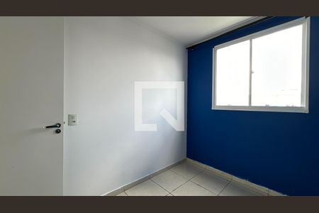 Quarto 1 de apartamento para alugar com 2 quartos, 54m² em Cajuru, Curitiba