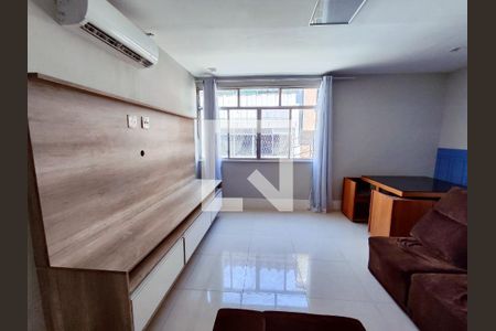 Sala de casa de condomínio à venda com 1 quarto, 80m² em Méier, Rio de Janeiro