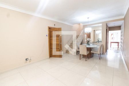 Casa à venda com 250m², 3 quartos e 6 vagasSala