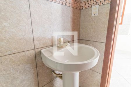 Banheiro de casa de condomínio para alugar com 1 quarto, 42m² em Vila Nova, Porto Alegre