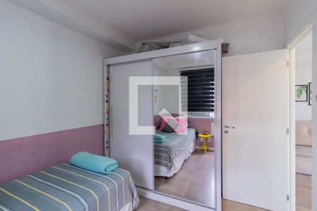 Quarto de apartamento à venda com 2 quartos, 54m² em Quitaúna, Osasco