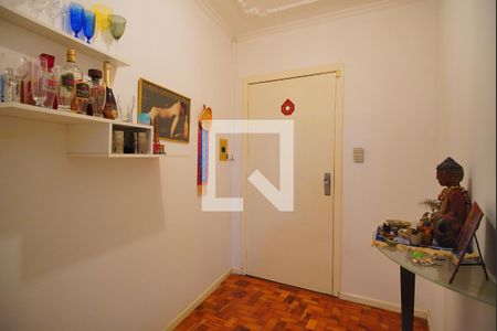 Hall de entrada de apartamento à venda com 2 quartos, 78m² em São João, Porto Alegre