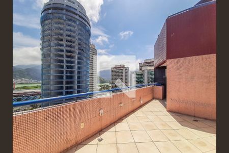 Varanda 1 de apartamento à venda com 2 quartos, 150m² em Barra da Tijuca, Rio de Janeiro