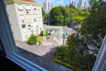 Vista da Rua de apartamento à venda com 2 quartos, 55m² em Passo D’areia, Porto Alegre