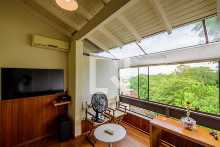 Sacada de apartamento à venda com 4 quartos, 214m² em Cavalhada, Porto Alegre