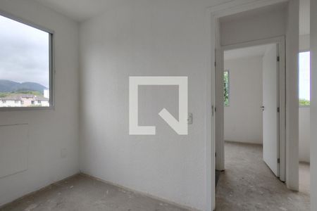 Quarto 1 de apartamento para alugar com 2 quartos, 46m² em Gardênia Azul, Rio de Janeiro