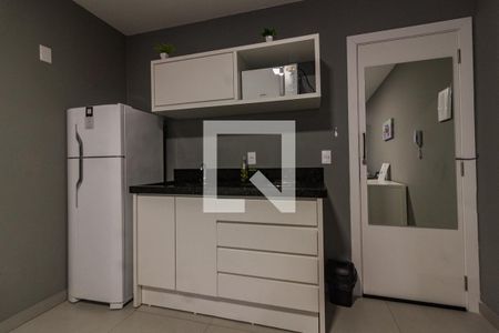 Cozinha de kitnet/studio para alugar com 1 quarto, 26m² em Centro, Florianópolis
