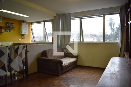 Sala de apartamento para alugar com 1 quarto, 53m² em Centro, Curitiba