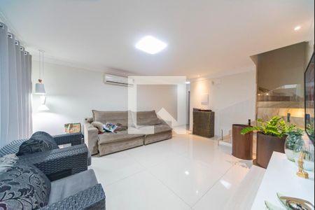 Sala de casa para alugar com 3 quartos, 240m² em Vila Scarpelli, Santo André