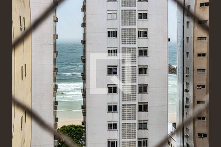 Vista da Sala de apartamento para alugar com 2 quartos, 52m² em Pitangueiras, Guarujá