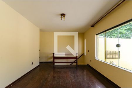 Sala 1 de casa à venda com 3 quartos, 200m² em São Domingos, São Paulo