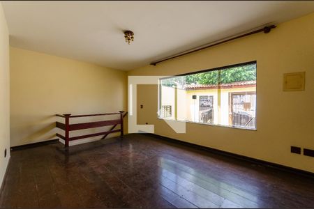 Sala 1 de casa à venda com 3 quartos, 200m² em São Domingos, São Paulo