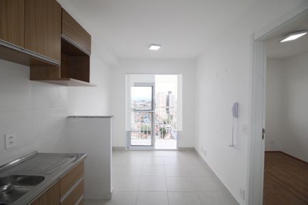 Sala/Cozinha e área de serviço de apartamento à venda com 1 quarto, 32m² em Vila Ré, São Paulo