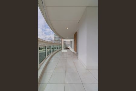 Varanda de apartamento à venda com 4 quartos, 261m² em Vila Andrade, São Paulo