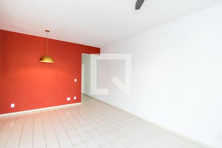 Sala de apartamento à venda com 3 quartos, 120m² em Olaria, Rio de Janeiro