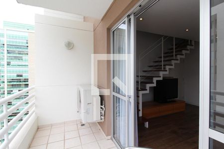 Varanda Sala de apartamento para alugar com 2 quartos, 75m² em Indianópolis, São Paulo