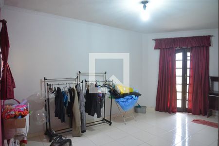 Sala de casa à venda com 4 quartos, 196m² em Vila Bela Vista, Santo André