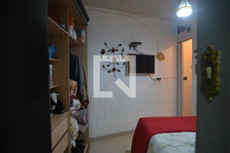 Quarto Suite 1 de casa à venda com 4 quartos, 196m² em Vila Bela Vista, Santo André