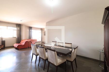 Sala de Jantar de apartamento para alugar com 5 quartos, 225m² em Osvaldo Rezende, Uberlândia