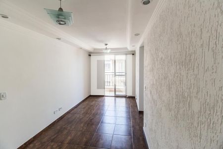 Sala de apartamento para alugar com 3 quartos, 68m² em Parque Roseira, Carapicuíba