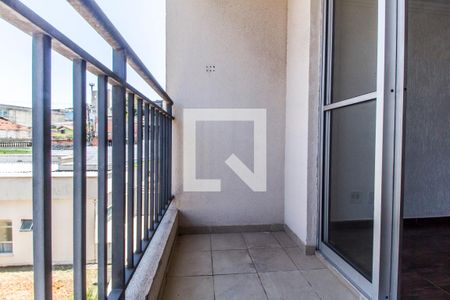 Varanda de apartamento para alugar com 3 quartos, 68m² em Parque Roseira, Carapicuíba