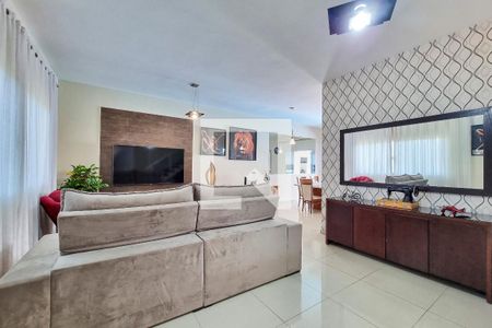 Sala de casa para alugar com 3 quartos, 225m² em Lot. Villa Branca, Jacareí