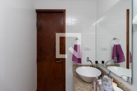Banheiro Social de casa para alugar com 2 quartos, 96m² em Parque Edu Chaves, São Paulo