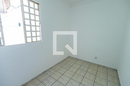 Quarto 2 de apartamento para alugar com 2 quartos, 85m² em Heliópolis, Belo Horizonte