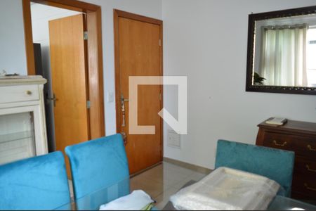 Sala de apartamento à venda com 2 quartos, 64m² em Cabral, Contagem