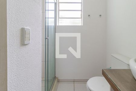 Banheiro de apartamento à venda com 1 quarto, 46m² em Agronomia, Porto Alegre