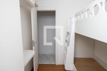 Quarto 1 de apartamento para alugar com 2 quartos, 55m² em Anil, Rio de Janeiro