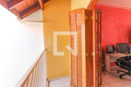 Casa à venda com 152m², 3 quartos e 5 vagas Casa à venda com 152m², 3 quartos e 5 vagasQuarto 2