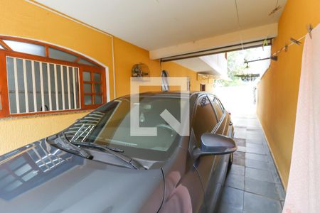 Casa à venda com 152m², 3 quartos e 5 vagas Casa à venda com 152m², 3 quartos e 5 vagasGaragem