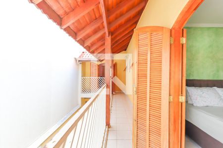 Casa à venda com 152m², 3 quartos e 5 vagas Casa à venda com 152m², 3 quartos e 5 vagasVaranda da Suíte