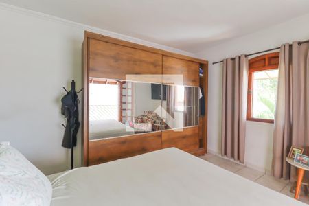 Casa à venda com 152m², 3 quartos e 5 vagas Casa à venda com 152m², 3 quartos e 5 vagasSuíte