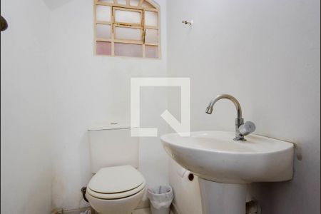 Casa à venda com 150m², 2 quartos e 2 vagas Casa à venda com 150m², 2 quartos e 2 vagasLavabo