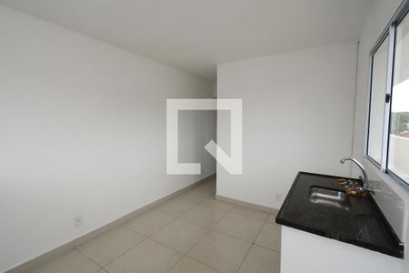 Sala/Cozinha de apartamento para alugar com 1 quarto, 31m² em Jardim Alfredo, São Paulo